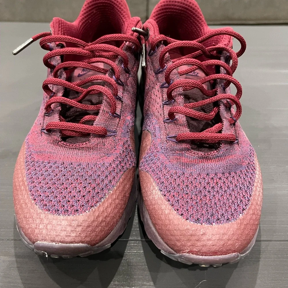 Nike Air Max 1 Flyknit - Picture 2 of 8